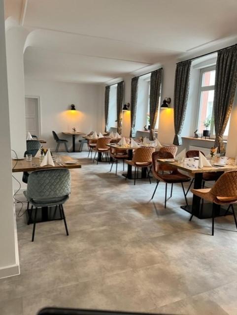 Hotel Rhodter Adler Rhodt unter Rietburg Kültér fotó